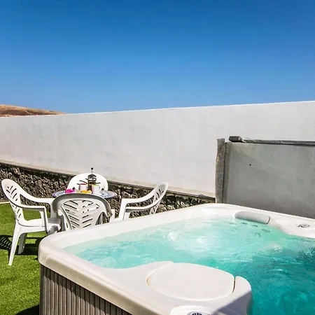Alegranza - Lh190 By Now Ltd Villa Playa Blanca (Lanzarote)
