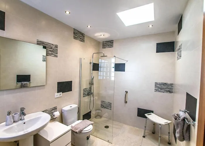 Villa Alegranza - Lh190 By Now Ltd *